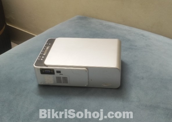T6 Projector